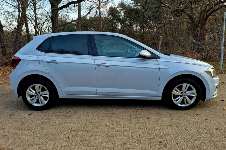Volkswagen Polo 1.6 TDI Comfortline . Navigatie . Multi stuur