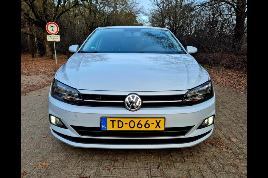 Volkswagen Polo 1.6 TDI Comfortline . Navigatie . Multi stuur