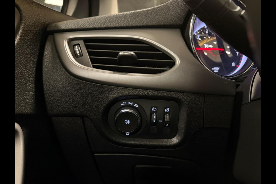 Opel Astra 1.2 Turbo Edition | LED | Navi | AGR stoel | Park pilot |