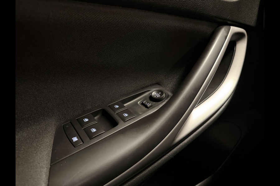 Opel Astra 1.2 Turbo Edition | LED | Navi | AGR stoel | Park pilot |