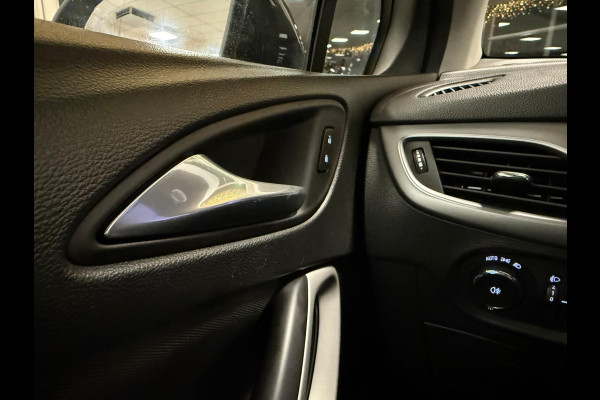 Opel Astra 1.2 Turbo Edition | LED | Navi | AGR stoel | Park pilot |