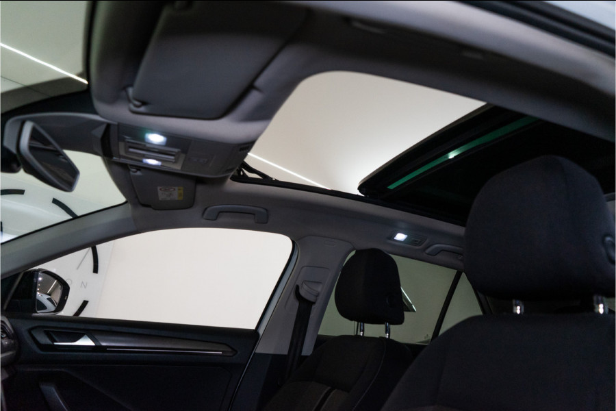 Volkswagen T-Roc 1.0 TSI Business R-Line 116PK | Pano | LED | Carplay | Virtual |