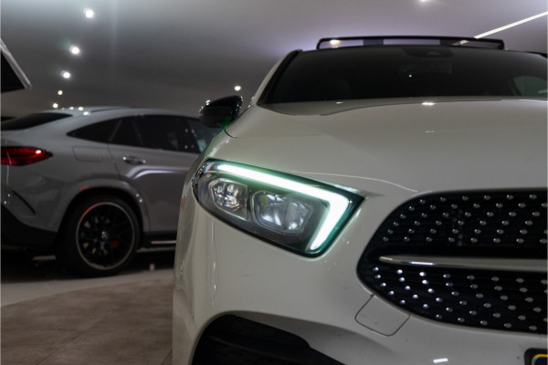 Mercedes-Benz A-Klasse 180 Business Solution AMG 136PK | NL AUTO+NAP | Pano | LED | Stoelverw. | Carplay | Night | Garantie