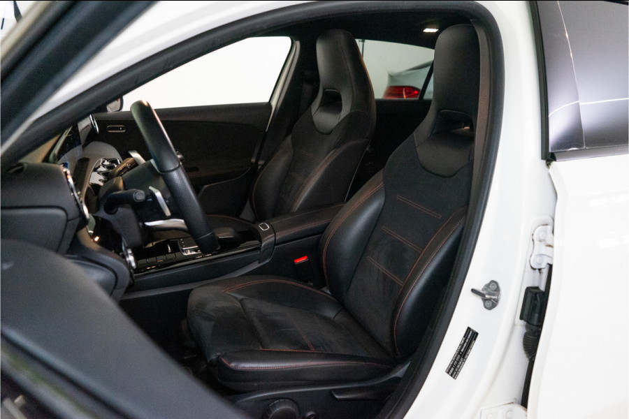 Mercedes-Benz A-Klasse 180 Business Solution AMG 136PK | NL AUTO+NAP | Pano | LED | Stoelverw. | Carplay | Night | Garantie