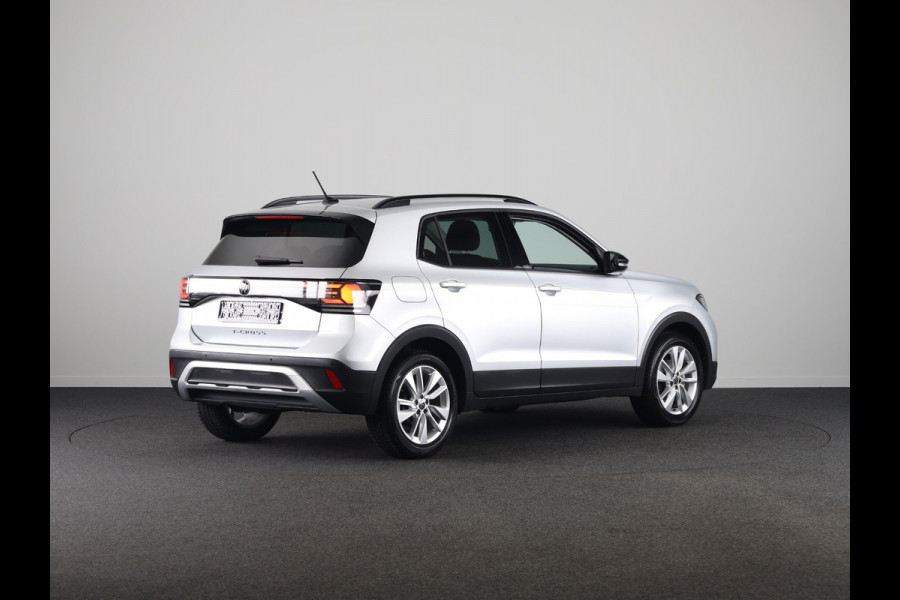 Volkswagen T-Cross 1.0 TSI Life Edition GOAL 95 pk | Navigatie | Parkeersensoren | Adaptieve cruise control | Autom. airco | Stoelverwarming |