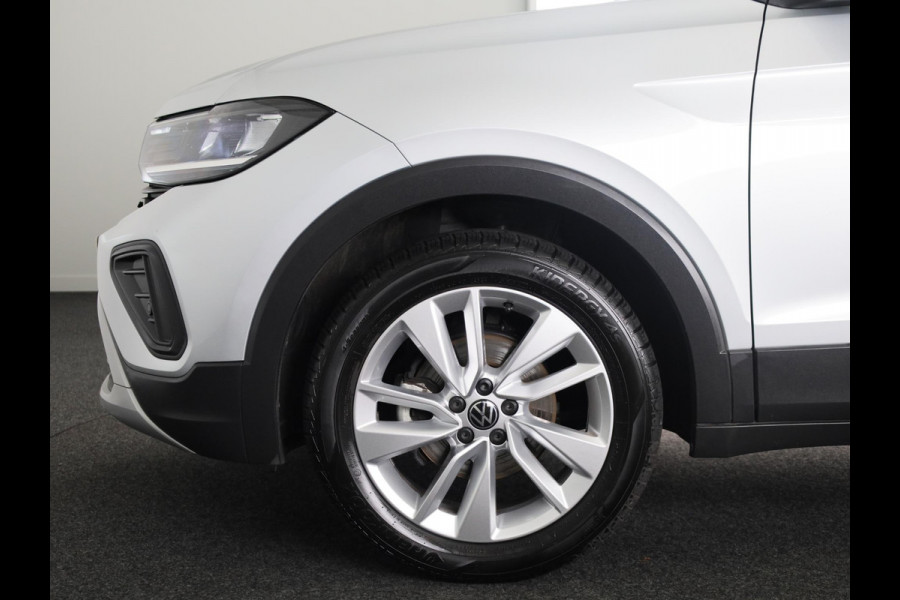 Volkswagen T-Cross 1.0 TSI Life Edition GOAL 95 pk | Navigatie | Parkeersensoren | Adaptieve cruise control | Autom. airco | Stoelverwarming |