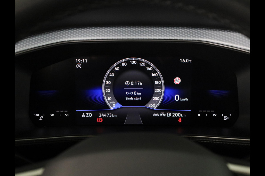 Volkswagen T-Cross 1.0 TSI Life Edition GOAL 95 pk | Navigatie | Parkeersensoren | Adaptieve cruise control | Autom. airco | Stoelverwarming |