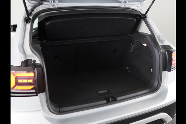 Volkswagen T-Cross 1.0 TSI Life Edition GOAL 95 pk | Navigatie | Parkeersensoren | Adaptieve cruise control | Autom. airco | Stoelverwarming |