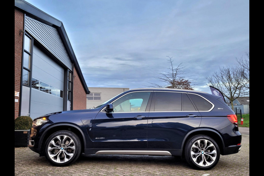 BMW X5 XDrive 40e, Pano, HUD, Camera, 4 nwe banden! (Dealer-onderhouden)