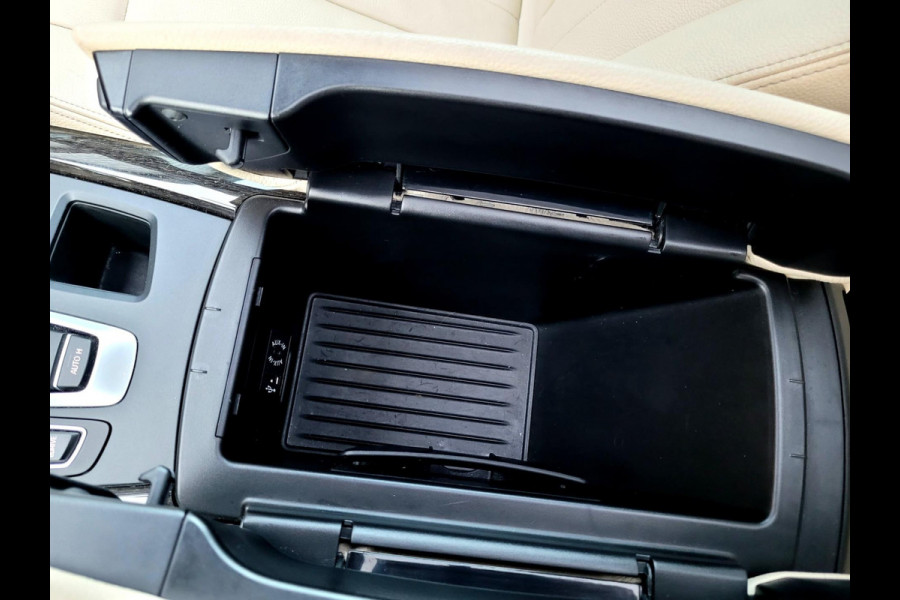 BMW X5 XDrive 40e, Pano, HUD, Camera, 4 nwe banden! (Dealer-onderhouden)