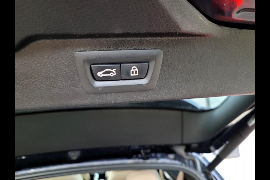 BMW X5 XDrive 40e, Pano, HUD, Camera, 4 nwe banden! (Dealer-onderhouden)