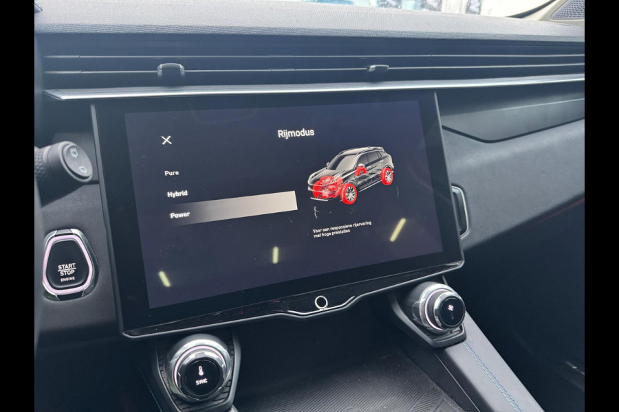 Lynk & Co 01 1.5 Bomvol Black Edition 261PK 360°Camera Zwarte hemel