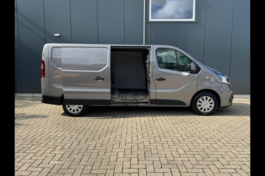 Renault Trafic 1.6 dCi T29 L2H1 (Nissan NV300) * Cruise Control * Parkeersensoren * Trekhaak *