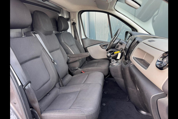 Renault Trafic 1.6 dCi T29 L2H1 (Nissan NV300) * Cruise Control * Parkeersensoren * Trekhaak *