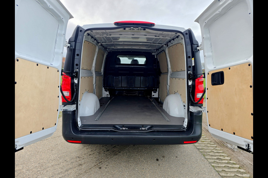Mercedes-Benz Vito 116 CDI L2 H1 - 160 Pk - Euro 6 - Navi - ParkeerCamera - Stoelverwarming