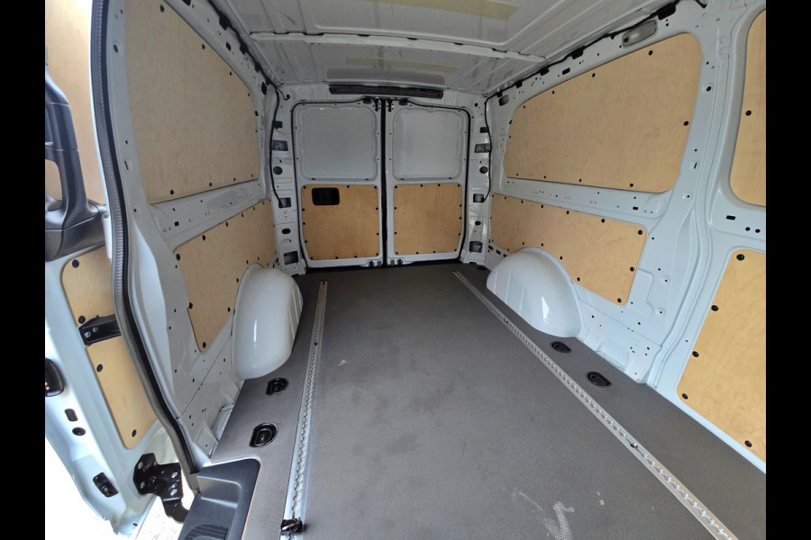 Mercedes-Benz Vito 116 CDI L2 H1 - 160 Pk - Euro 6 - Navi - ParkeerCamera - Stoelverwarming
