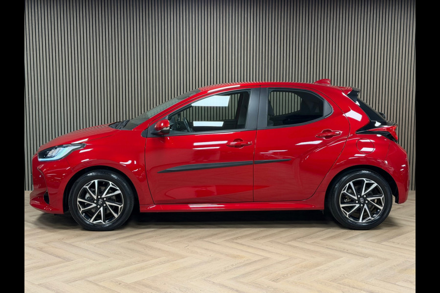Toyota Yaris 1.5 Hybrid Dynamic AUT. NAVIGATIE CAMERA PDC CRUISE LANE-ASSIST