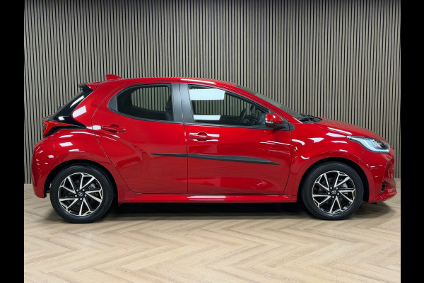 Toyota Yaris 1.5 Hybrid Dynamic AUT. NAVIGATIE CAMERA PDC CRUISE LANE-ASSIST