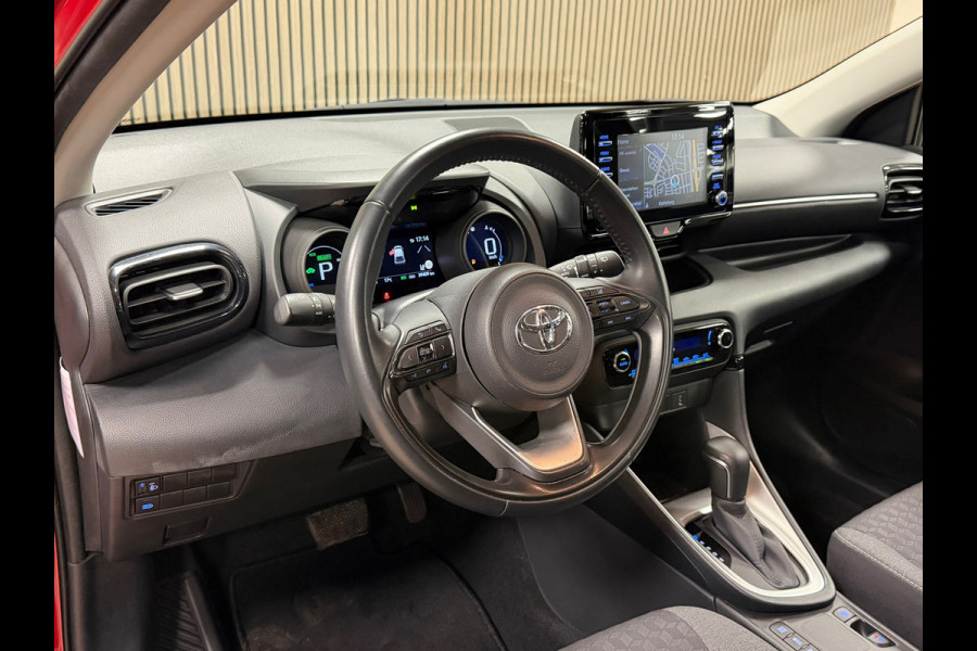 Toyota Yaris 1.5 Hybrid Dynamic AUT. NAVIGATIE CAMERA PDC CRUISE LANE-ASSIST