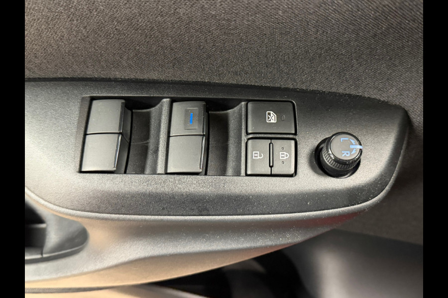 Toyota Yaris 1.5 Hybrid Dynamic AUT. NAVIGATIE CAMERA PDC CRUISE LANE-ASSIST