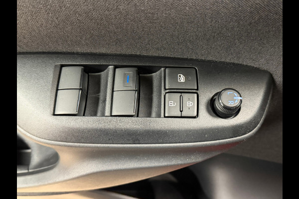 Toyota Yaris 1.5 Hybrid Dynamic AUT. NAVIGATIE CAMERA PDC CRUISE LANE-ASSIST