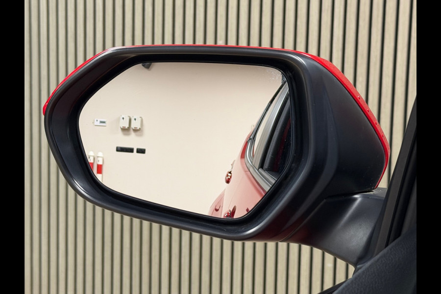 Toyota Yaris 1.5 Hybrid Dynamic AUT. NAVIGATIE CAMERA PDC CRUISE LANE-ASSIST