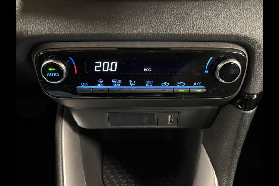 Toyota Yaris 1.5 Hybrid Dynamic AUT. NAVIGATIE CAMERA PDC CRUISE LANE-ASSIST