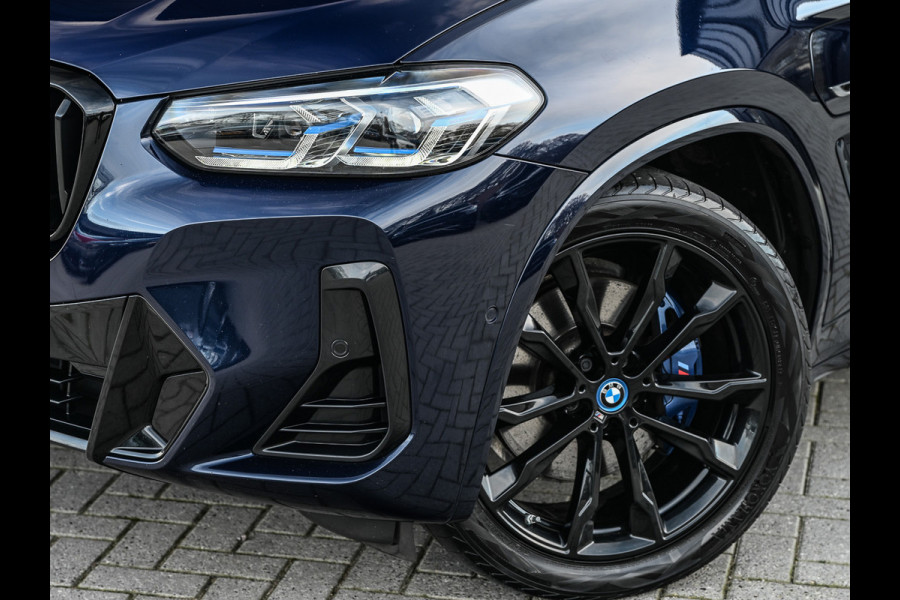 BMW X3 xDrive30e High Executive · M-Sport Pro · Comfort access · Head-up · Panoramadak · Adaptive cruise · Memory seats · Stuurverwarmi