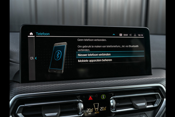 BMW X3 xDrive30e High Executive · M-Sport Pro · Comfort access · Head-up · Panoramadak · Adaptive cruise · Memory seats · Stuurverwarmi