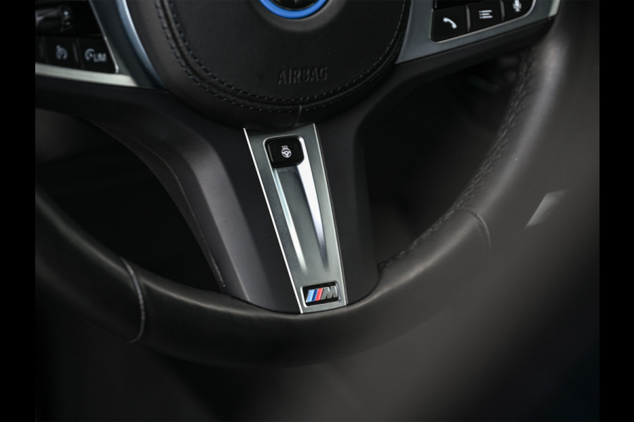 BMW X3 xDrive30e High Executive · M-Sport Pro · Comfort access · Head-up · Panoramadak · Adaptive cruise · Memory seats · Stuurverwarmi