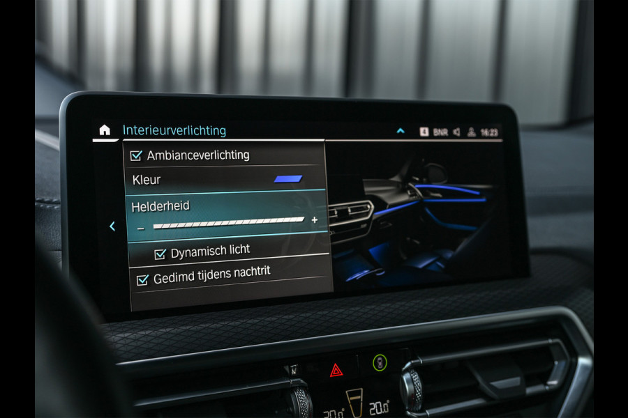 BMW X3 xDrive30e High Executive · M-Sport Pro · Comfort access · Head-up · Panoramadak · Adaptive cruise · Memory seats · Stuurverwarmi