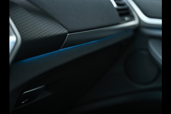 BMW X3 xDrive30e High Executive · M-Sport Pro · Comfort access · Head-up · Panoramadak · Adaptive cruise · Memory seats · Stuurverwarmi