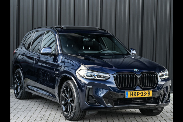 BMW X3 xDrive30e High Executive · M-Sport Pro · Comfort access · Head-up · Panoramadak · Adaptive cruise · Memory seats · Stuurverwarmi