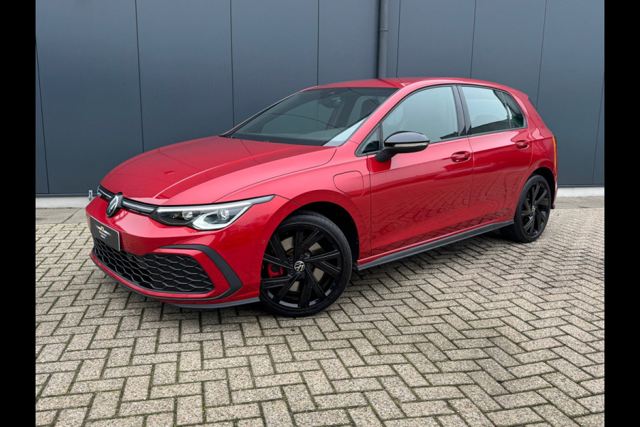 Volkswagen Golf 1.4 eHybrid GTE Black Style * Camera * Side Assist * Stuurverwarming *