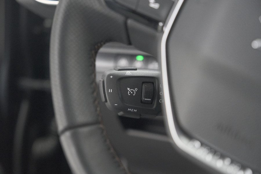 Peugeot 3008 1.2 Hybrid 136 GT | 360 Camera | Adaptieve Cruise Control | Elektrische Kofferklep | Stoelverwarming