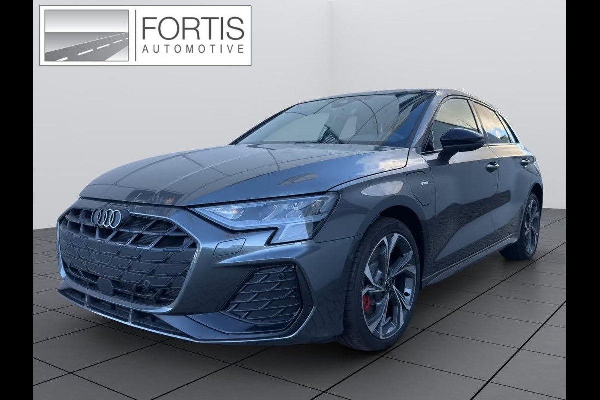 Audi A3 Sportback 45 TFSI e S-LINE (200kW/272pk) ** LED, VIRTUAL, PANORAMA, ELECTR. BED. ST, PRIVACY, 18-inch ** UNFALLFREI - € 14.300,= onder NP ** ** INFORMEER OOK NAAR ONZE AANTREKKELIJKE FINANCIAL-LEASE TARIEVEN **