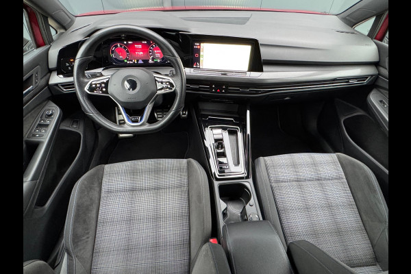 Volkswagen Golf 1.4 eHybrid GTE Black Style * Camera * Side Assist * Stuurverwarming *