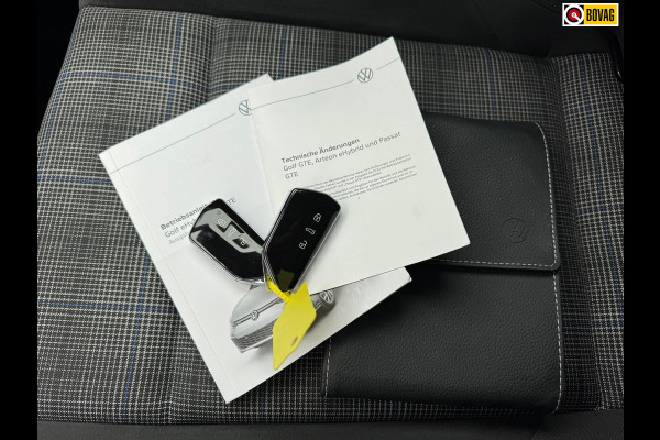 Volkswagen Golf 1.4 eHybrid GTE Black Style * Camera * Side Assist * Stuurverwarming *