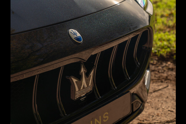Maserati Grecale Modena 330pk | Pano-dak | Sonus Faber | Head-up | Camera | Stoelverwarming