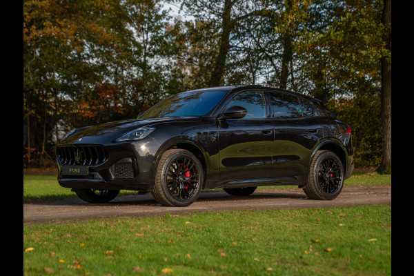 Maserati Grecale Modena 330pk | Pano-dak | Sonus Faber | Head-up | Camera | Stoelverwarming