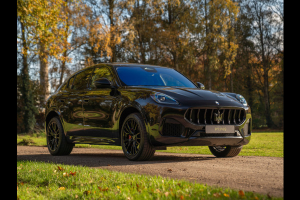 Maserati Grecale Modena 330pk | Pano-dak | Sonus Faber | Head-up | Camera | Stoelverwarming
