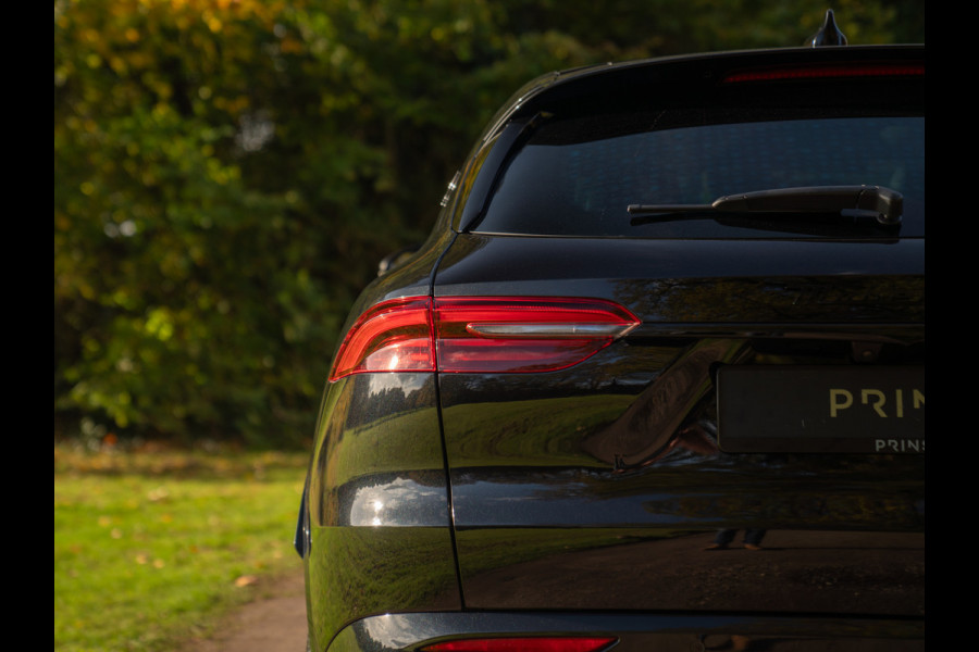 Maserati Grecale Modena 330pk | Pano-dak | Sonus Faber | Head-up | Camera | Stoelverwarming