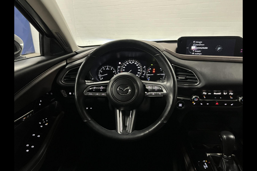 Mazda CX-30 2.0 e-SkyActiv-X M Hybrid AWD Luxury Trekhaak | Adapt. cruise | Stoel-/stuurverwarming | ​Carplay | 360 camera | Leder