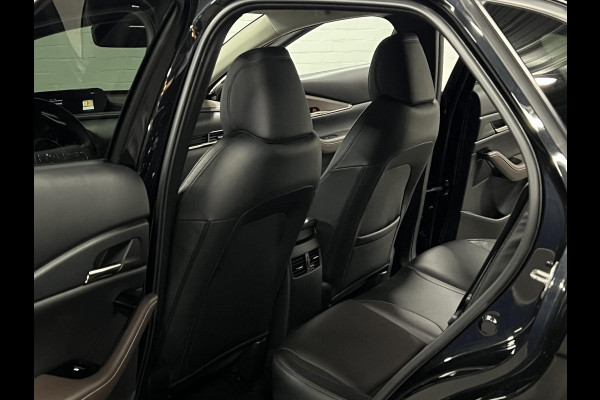 Mazda CX-30 2.0 e-SkyActiv-X M Hybrid AWD Luxury Trekhaak | Adapt. cruise | Stoel-/stuurverwarming | ​Carplay | 360 camera | Leder