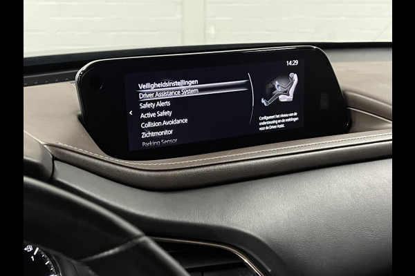 Mazda CX-30 2.0 e-SkyActiv-X M Hybrid AWD Luxury Trekhaak | Adapt. cruise | Stoel-/stuurverwarming | ​Carplay | 360 camera | Leder