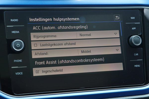 Volkswagen T-Roc 1.5 TSI / PANODAK / VIRTUAL / DODEHOEK / ACC / CAMERA