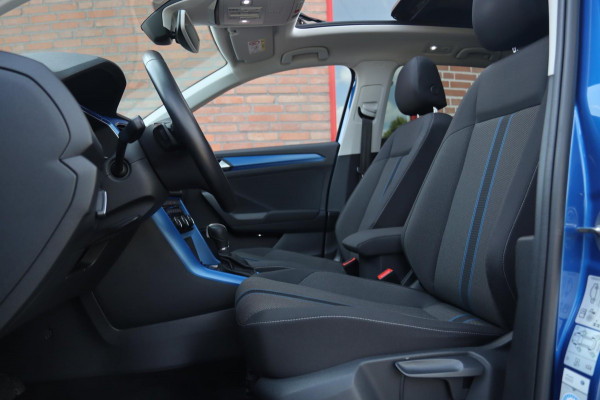 Volkswagen T-Roc 1.5 TSI / PANODAK / VIRTUAL / DODEHOEK / ACC / CAMERA
