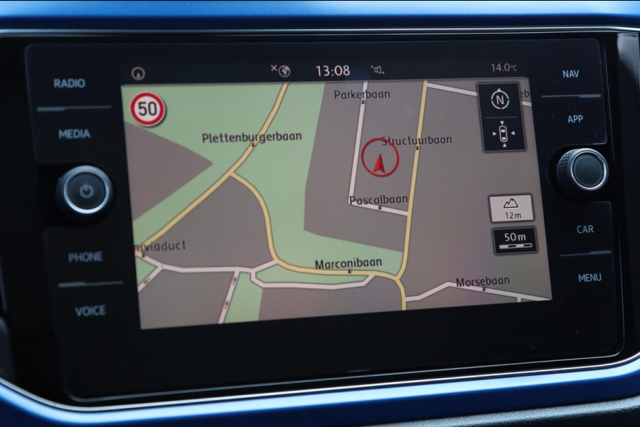 Volkswagen T-Roc 1.5 TSI / PANODAK / VIRTUAL / DODEHOEK / ACC / CAMERA