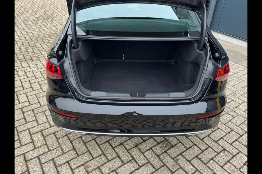 Audi A3 Limousine 30 TFSI Advanced edition * Navigatie * Parkeersensoren * Sportstoelen * Cruise Control *