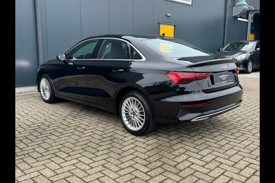Audi A3 Limousine 30 TFSI Advanced edition * Navigatie * Parkeersensoren * Sportstoelen * Cruise Control *